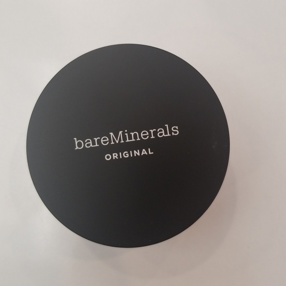 BareMinerals fairly medium 05 foundation